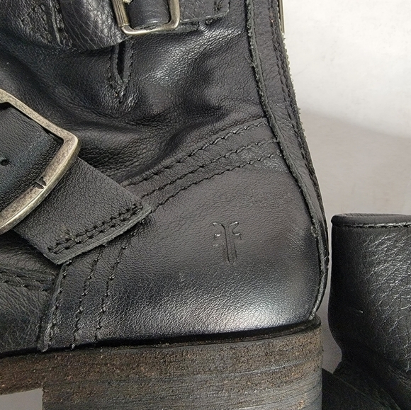 Frye Boots 6.5 Tyler Engineer Leather Booties Black Goth Punk Buckles Moto - Picture 7 of 10